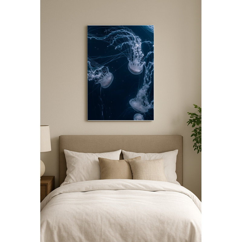Méduse en bleu profond — Portrait en métal, H 20 po x l 16 po