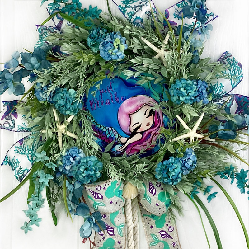 Handcrafted Fresh (Live) 24 " Wreath