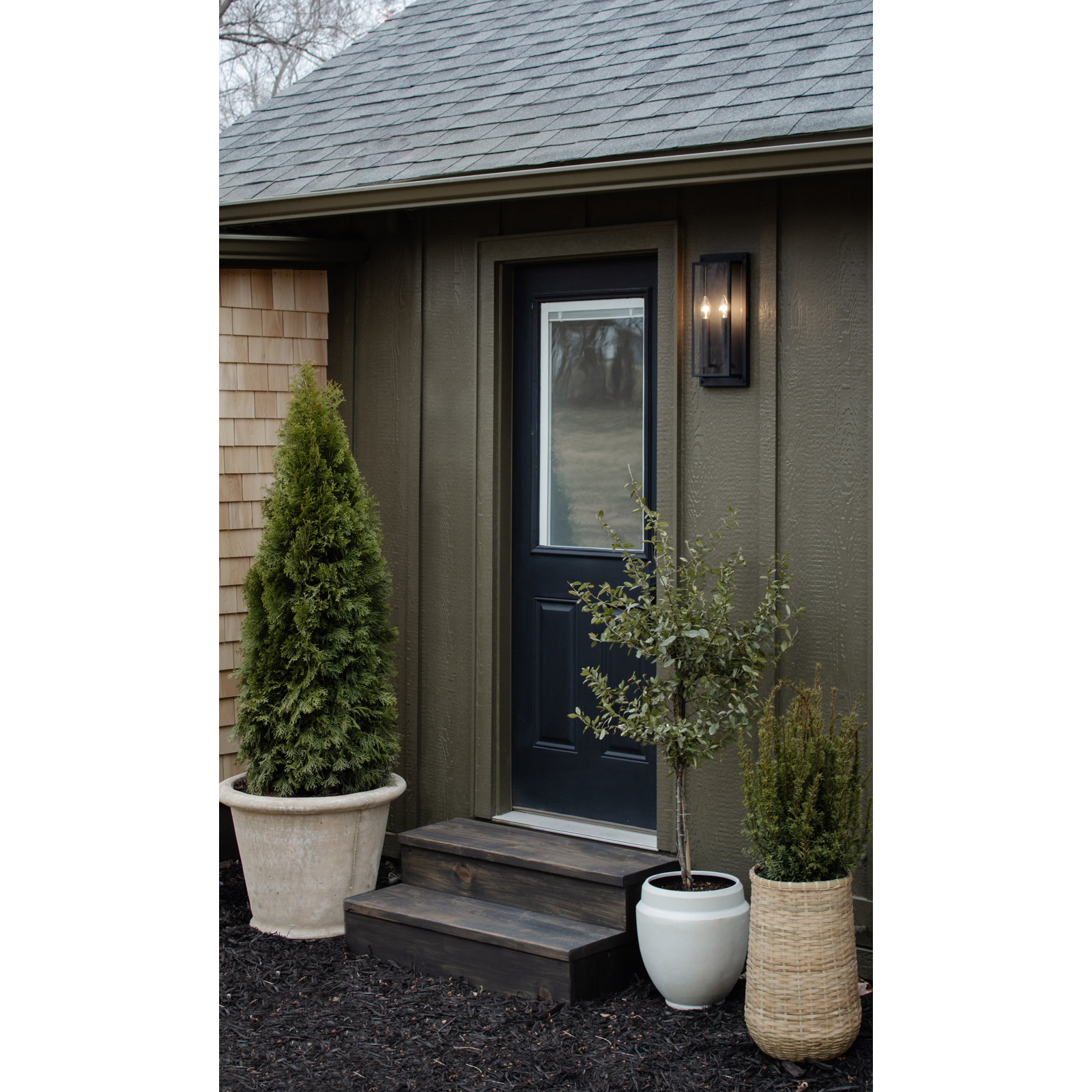 Cadboro Outdoor Wall Light, 17.5" H x 7.5" W x 4" D