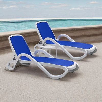 Adjustable Reclining Outdoor Lounger Outdoor Chaise Lounge Set with Table