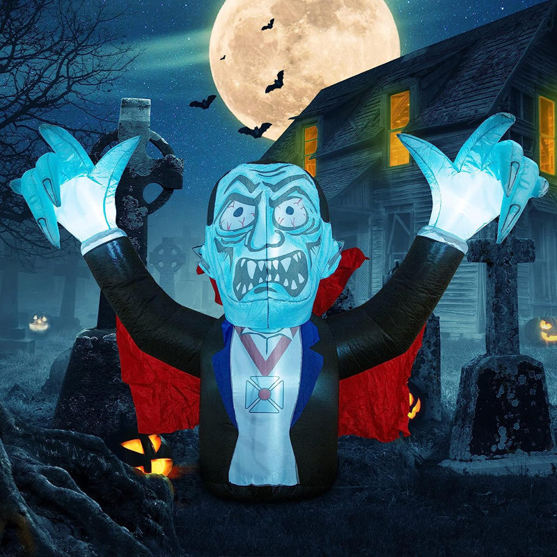 Vampire Centerburg avec manteau lumineux rouge