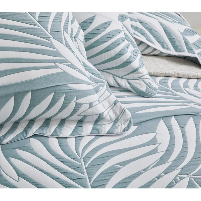 5-Piece Oversized Jacquard Matelasse Leaf Damask Bedspread Set Textured Dot Scalled Edge Border, White/Blue Sage Floral
