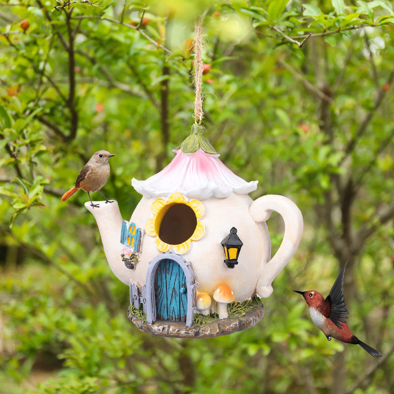Cabanes à oiseaux décoratives