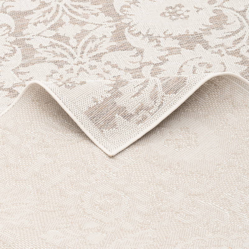 Finton Rectangle Floral Indoor / Outdoor Area Rug, Rectangle 200 x 290cm
