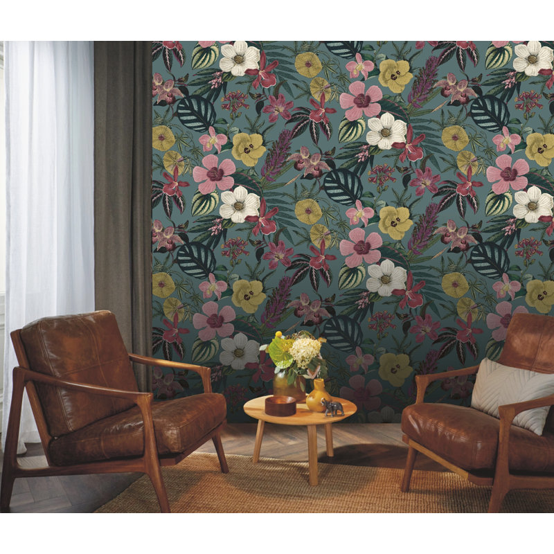 Antoanela Floral, Petrol