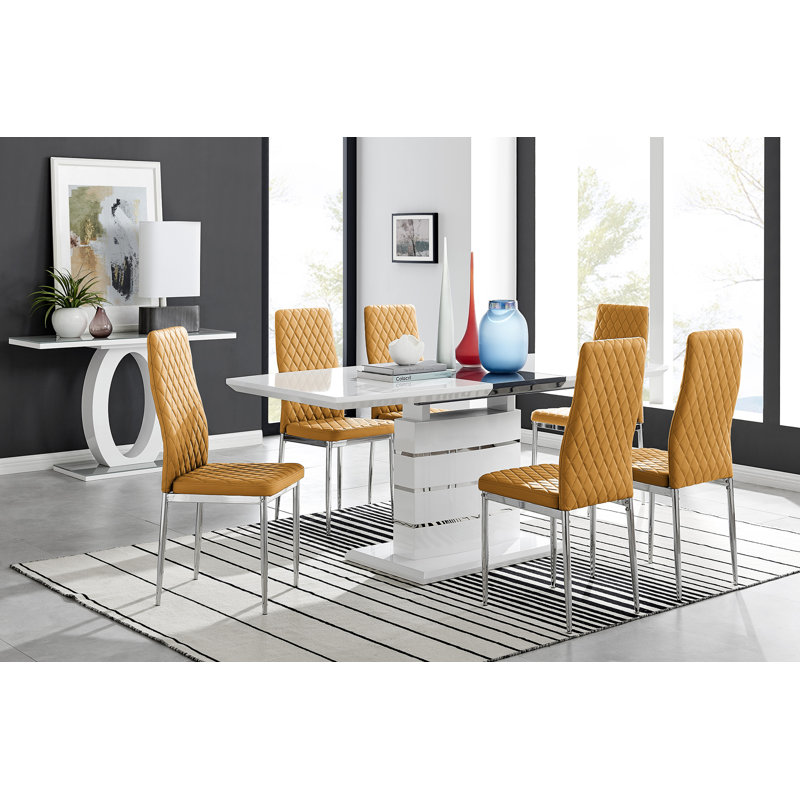 Grand ensemble de salle à manger extensible Everson avec 8 chaises rembourrées en similicuir, Jaune moutarde