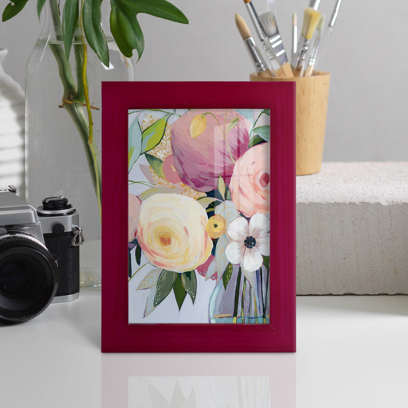 Georgia Bouquet I, encadré sur papier, Rouge, H 8 po x l 6 po x P 1 po