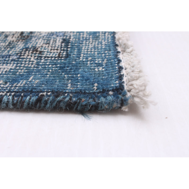 Tapis bleu foncé à transition de couleur 9 pi 6 po x 12 pi 4 po