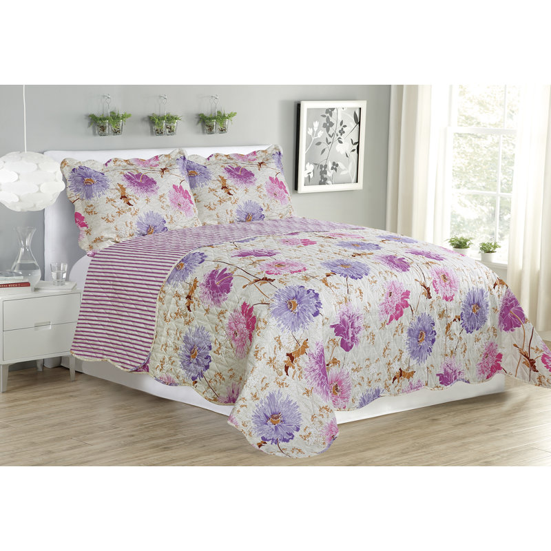 Jennifer Modern & Contemporary Polyester Floral Quilt, King Quilt + 2 King Shams