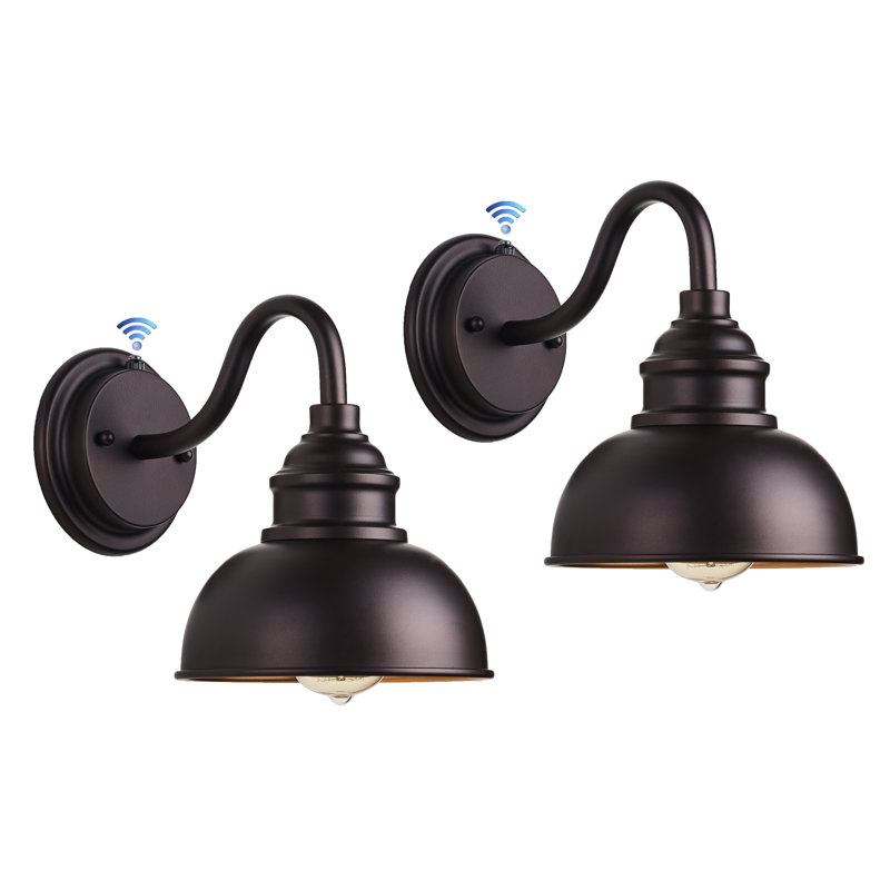 Otsie Wall Light