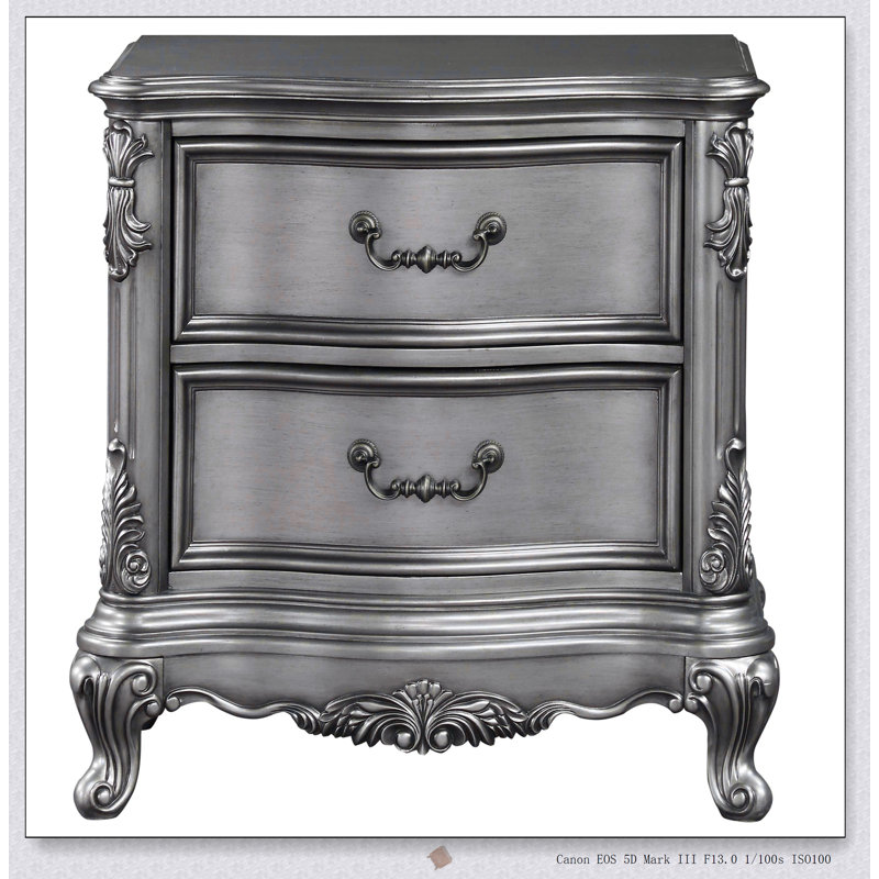Table de chevet 2 tiroirs en platine antique avec tiroir supérieur doublé de feutre et queue d'aronde pour un rangement élégant