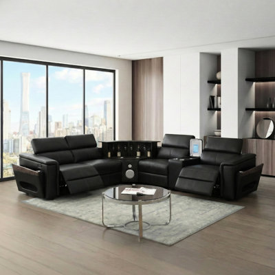 Canapé modulaire noir avec 2 réglages électriques, appuie-tête réglables manuellement, charge sans fil, ports, son, barre éclairée à DEL, espaces de rangement, rangement pour accoudoirs et console de lecture ou de congélation en option
