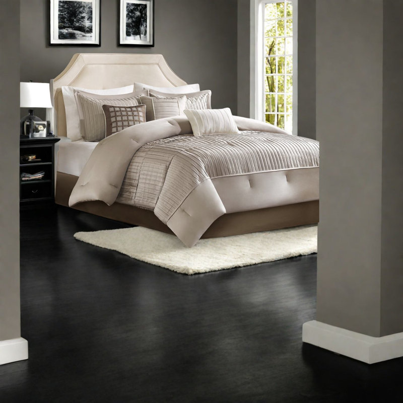 Ensemble de literie luxueuse en polyester 7 pièces, finition taupe moderne