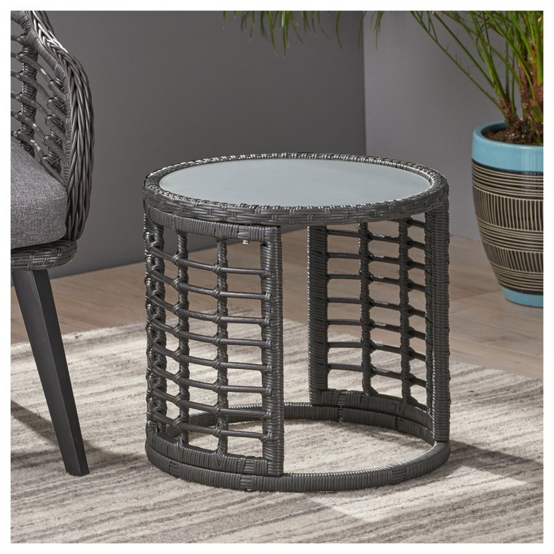 Table d'appoint ronde d'extérieur 18,25 po Tatiana