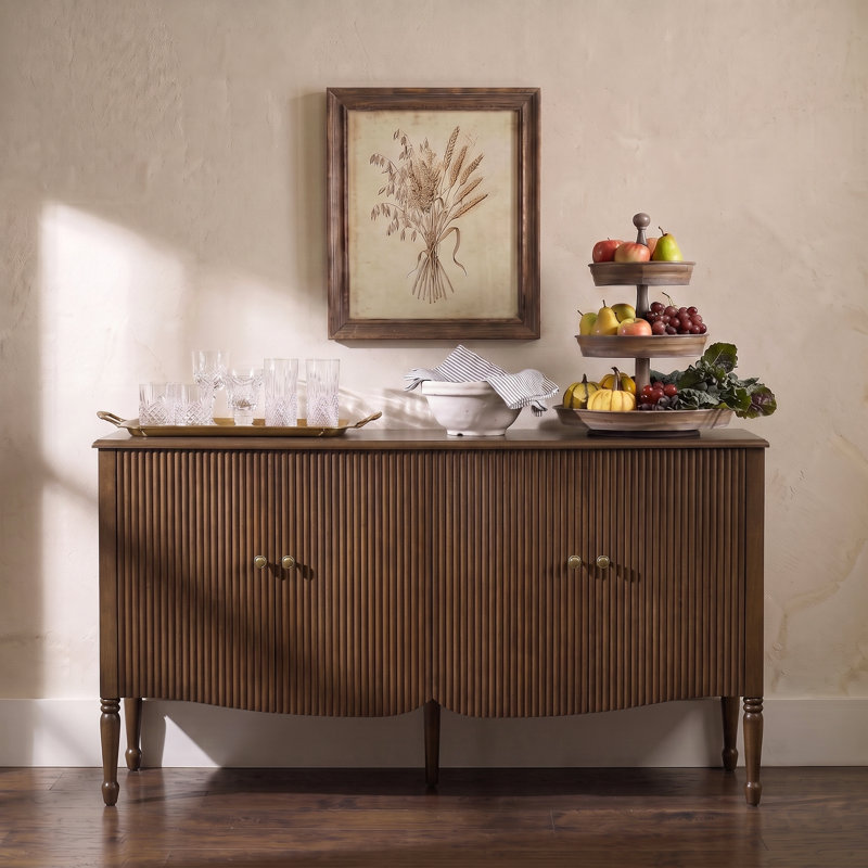 Buffet incurvé à 4 portes avec gestion des câbles Martha Transitional, Noyer