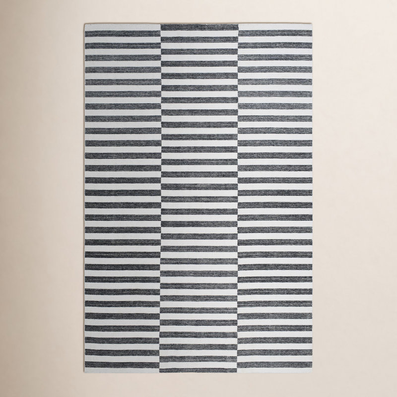 Falko Striped Indoor / Outdoor Rug, Rectangle 5' x 7'6"
