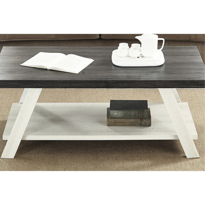 Table basse en bois patiné Style