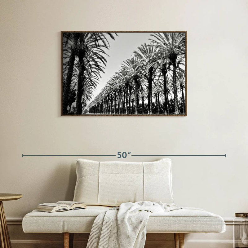 Palmiers en ordre, 37 po x 25 po, Cadre flottant en noyer