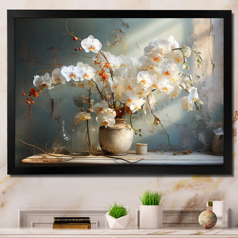 «Beige Minimalims Orchids Still Life» sur toile, H 24 po x l 32 po x P 1 po, Cadre simple noir