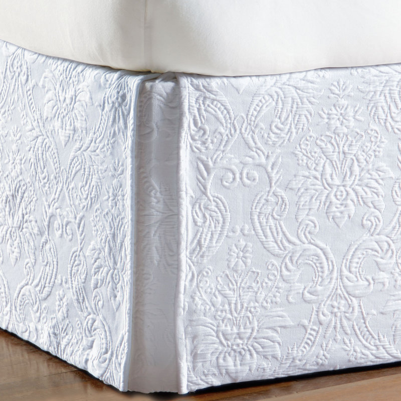 Sandrine Matelasse Coverlet Set