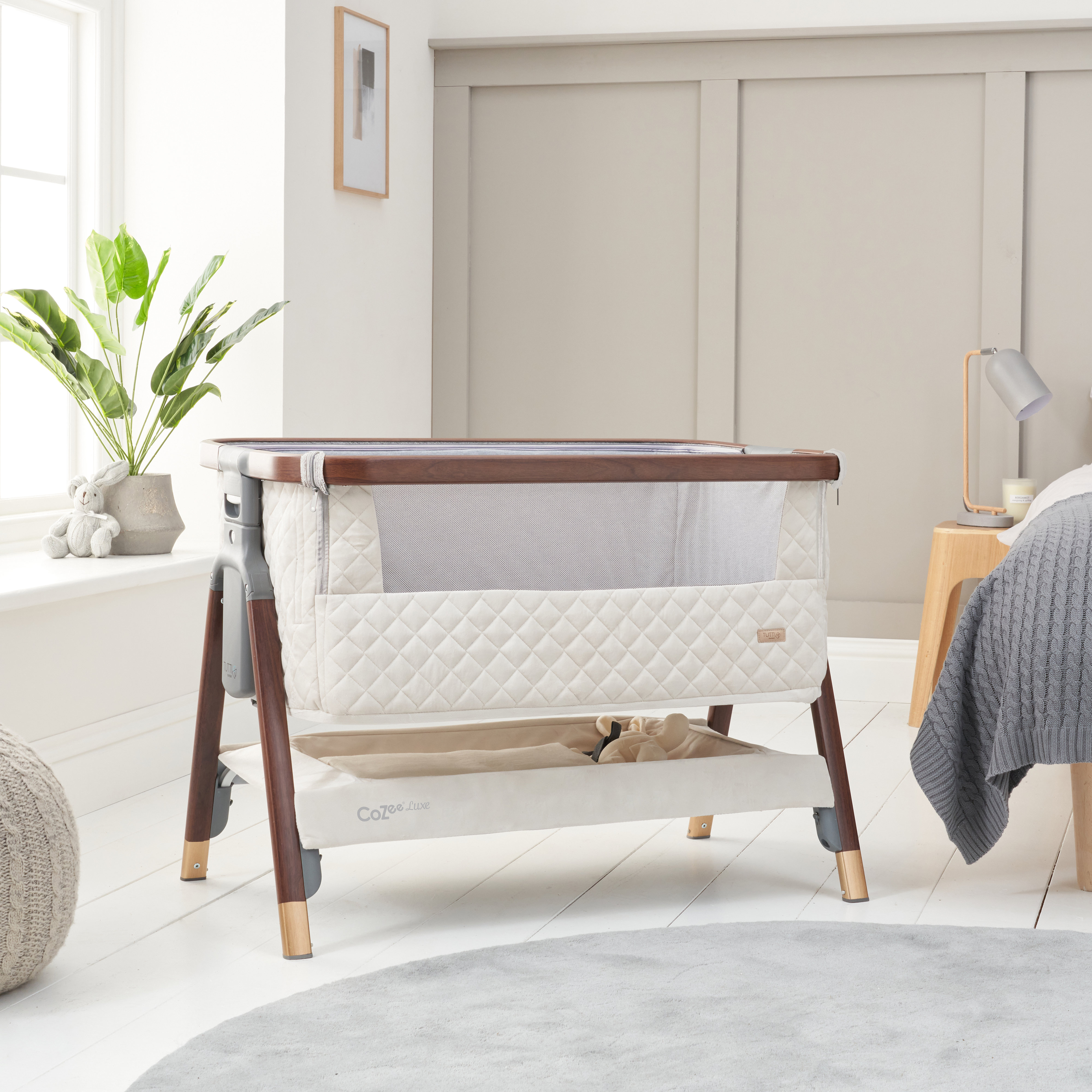 Tutti Bambini CoZee Luxe Bedside Crib Reviews
