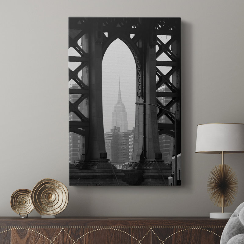 Vue à travers le pont - galerie Cavas, H 12 po x l 8 po