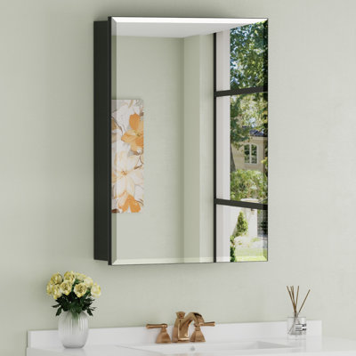 Armoire à pharmacie noire 51 cm (L) x 71 cm (H) avec miroir biseauté, étagères en verre ajustables, fixation murale ou encastrée, rangement gain de place pour salle de bain, salle d'eau ou appartement.