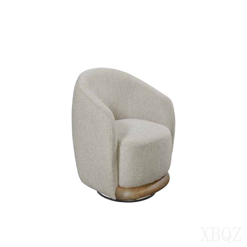 Chaise pivotante en bois