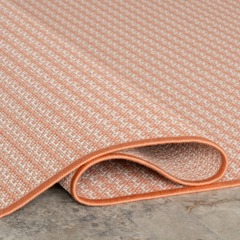 Tirzah Modern Indoor/Outdoor Rug, Rectangle 6'7" x 9'