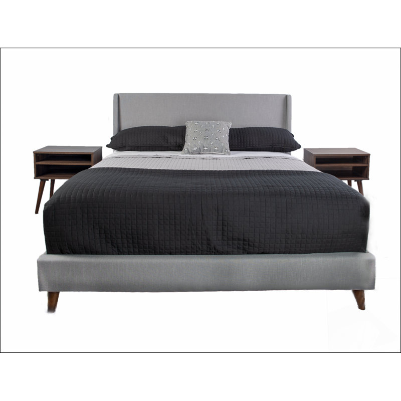 Grand lit tapissier avec 2 tables de chevet