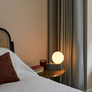 Lampe sphérique 8,6 po Sphere IV