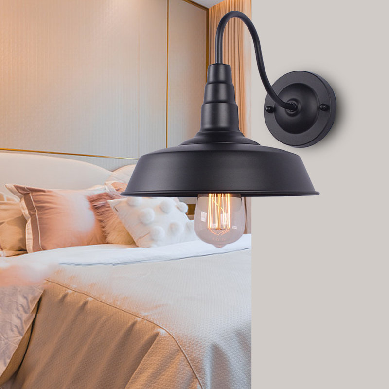 Horford Aluminium Plug-in Armed Sconce