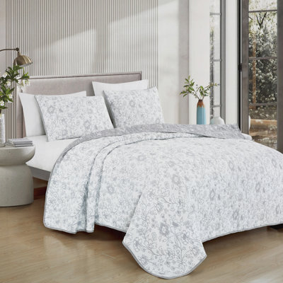 3 Piece Reversible Matelasse Bedspread Set Polycotton Floral Pattern Light Gray, Queen