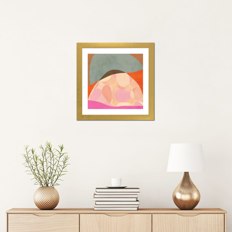 «Shapes Study Tartaruga» par Ana Rut Bré - impression d'art graphique, Papier encadré doré, Blanc, H 16 po x l 16 po x p 1 po