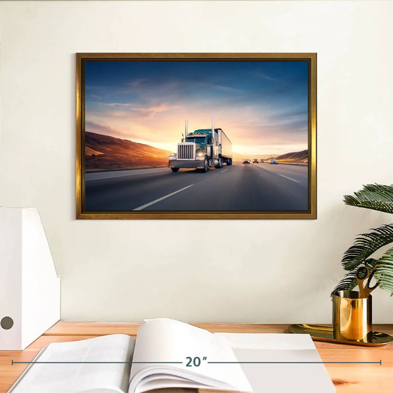 Excès de vitesse d'un camion au coucher du soleil, 13 po x 9 po, Cadre flottant doré