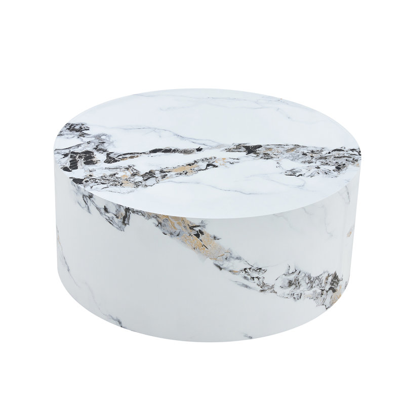 La table cylindrique avec son design à motif peut être facilement intégrée dans une variété de styles d'intérieur, des tables basses aux petites tables de salle à manger, en passant par les établi ou les bureaux d'écriture de fortune.