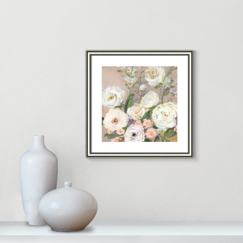 «Naïve Garden II» par Sally Swatland - reproduction d'art, Papier avec cadre argenté, H 18,25 po x l 18,25 po x P 0,88 po
