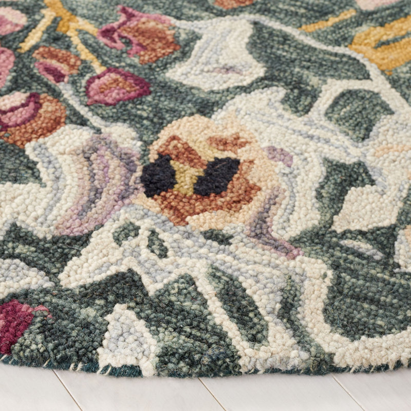 Kasie-Jane Hand Tufted Wool/Cotton Floral Rug in Green/Ivory, Round 6'