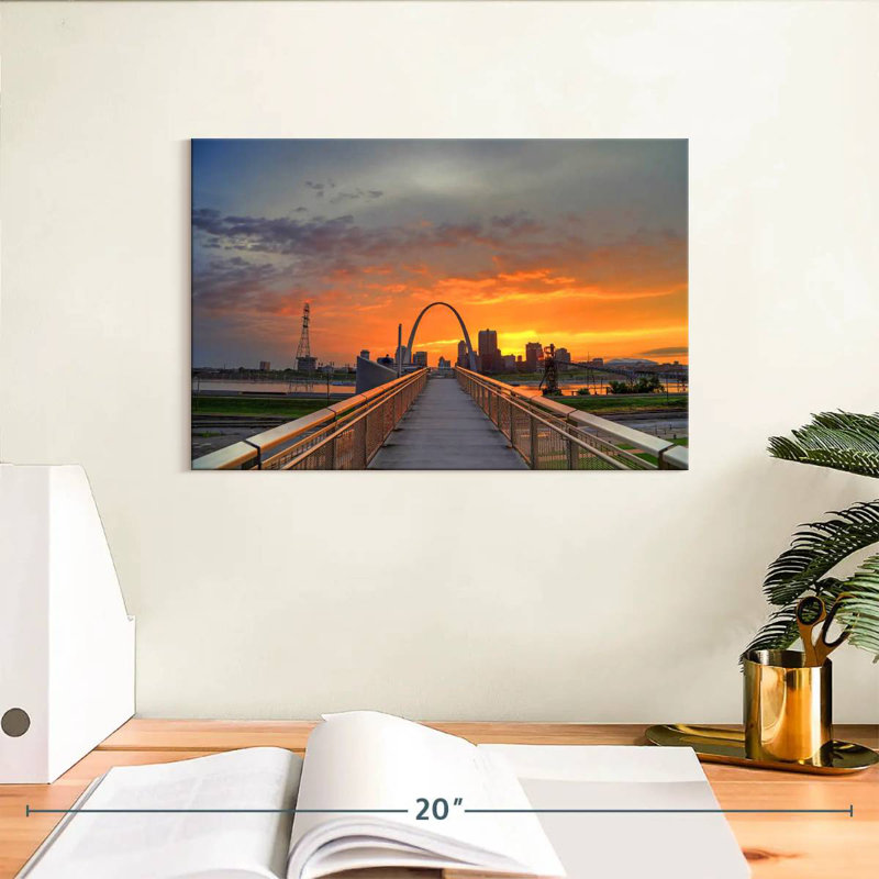 Lilie Way to St. Louis Arch, H 8 po x l 12 po