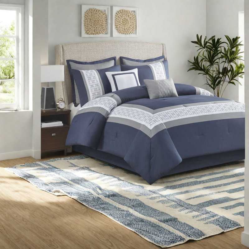 Ensemble de literie élégant en polyester 8 pièces, édredon bleu marine pour la décoration intérieure
