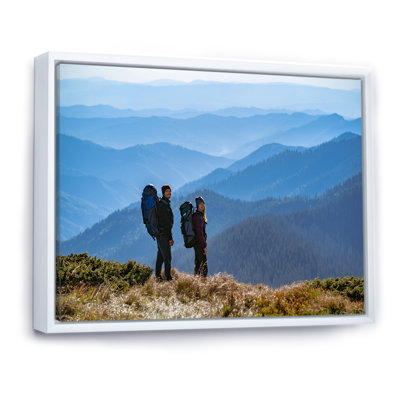 " Hikcing Backpacking Couple In Canada "
