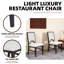 Chaise en bois d'hévéa classique avec coussin en cuir - assise robuste et confortable