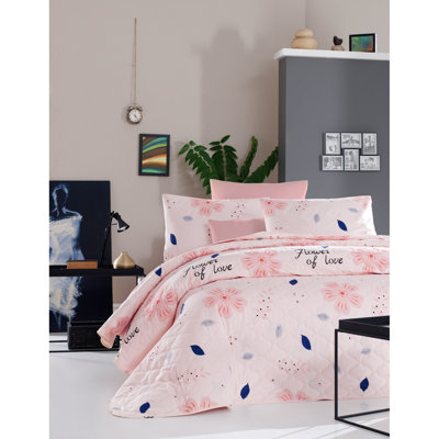 Aileu Cotton Floral Bedspread with Pillowcases Included