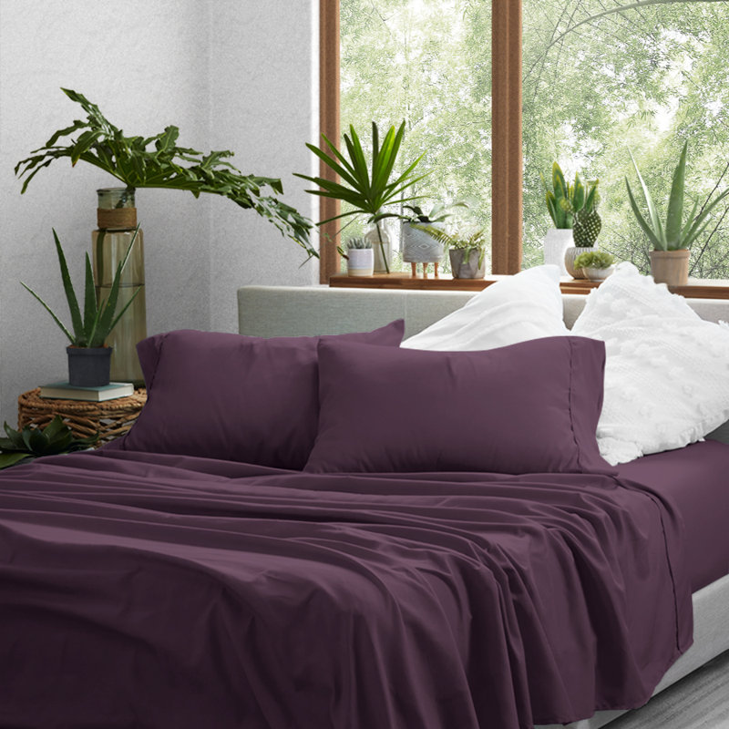 Sateen Double Brushed Microfiber Sheet Set, Blackberry, Cal.King Sheet Set + Fitted Sheet + 2 Pillowcase