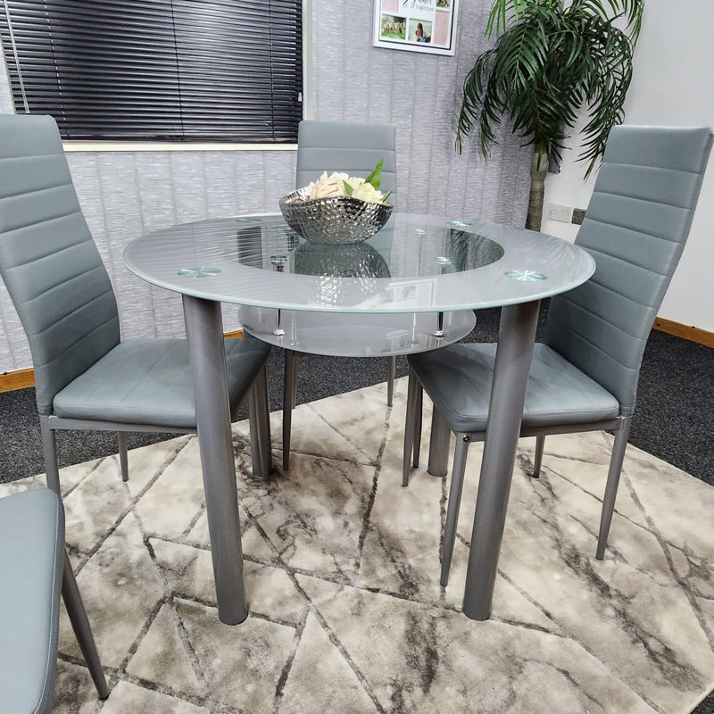 Abdiwahid 4 - Person Dining Set