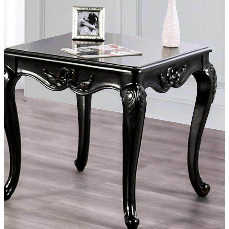 Élégante table de bout carrée traditionnelle avec pieds incurvés, conception sculptée et structure en bois massif au fini champagne
