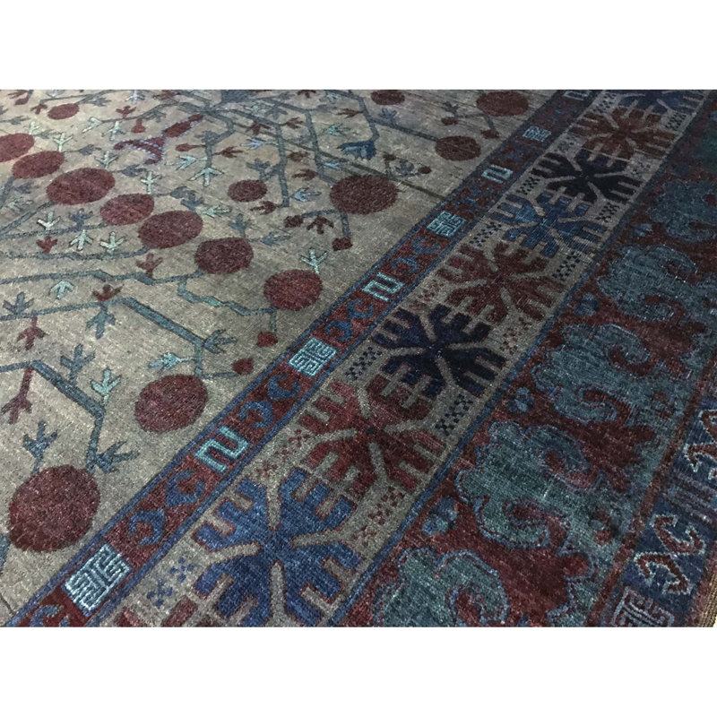 Wool Oriental Area Rug in Blue