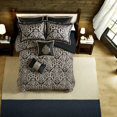 Elegant 8pcs King Jacquard Bedding Set, Polyester Damask, Year-round Style