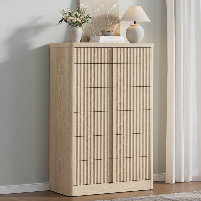 Commode cannelée pour chambre à coucher, commode moderne de 48,6 po avec profil incurvé, poignée en bois massif pour chambre à coucher, salon, couloir, chêne naturel