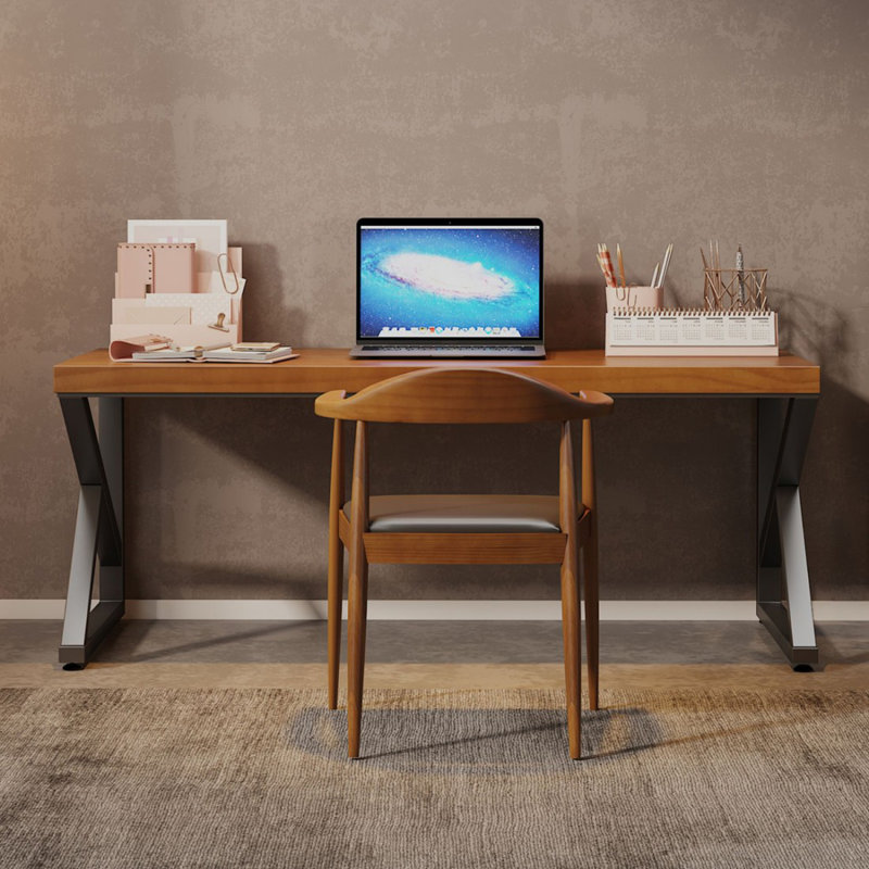 Bureau rectangulaire brun et noir en bois massif et fer, H 29,53 po x l 62,99 po x P 27,56 po